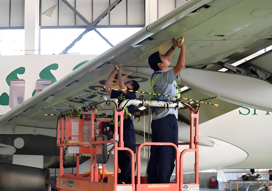 機(jī)場高空作業(yè)維修